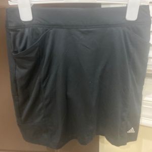Adidas black golf skirt
